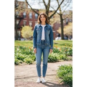 Raidant Women's Blue Denim Jean Jacket Size Small Button Up Trucker Style